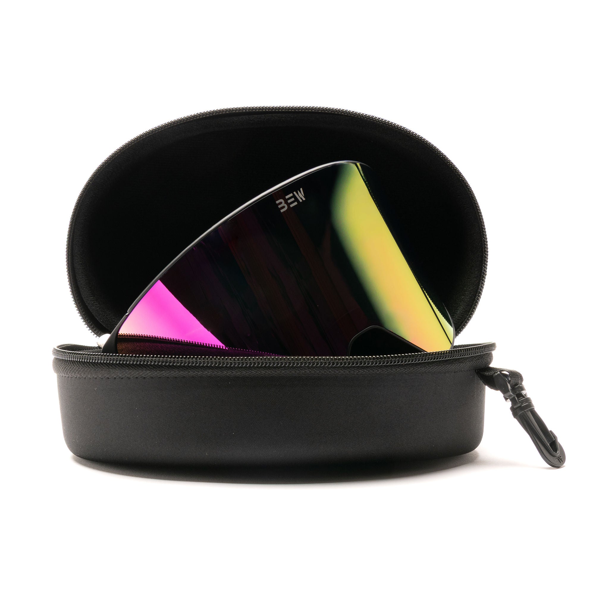 CrystalV3 ™️- Chaque lentille est individuellement traitée Anti-buée par un entreprise tiers certifié. A cause du froid et la transpiration, il est crucial d'avoir le meilleur traitement permanent pour votre lentille.